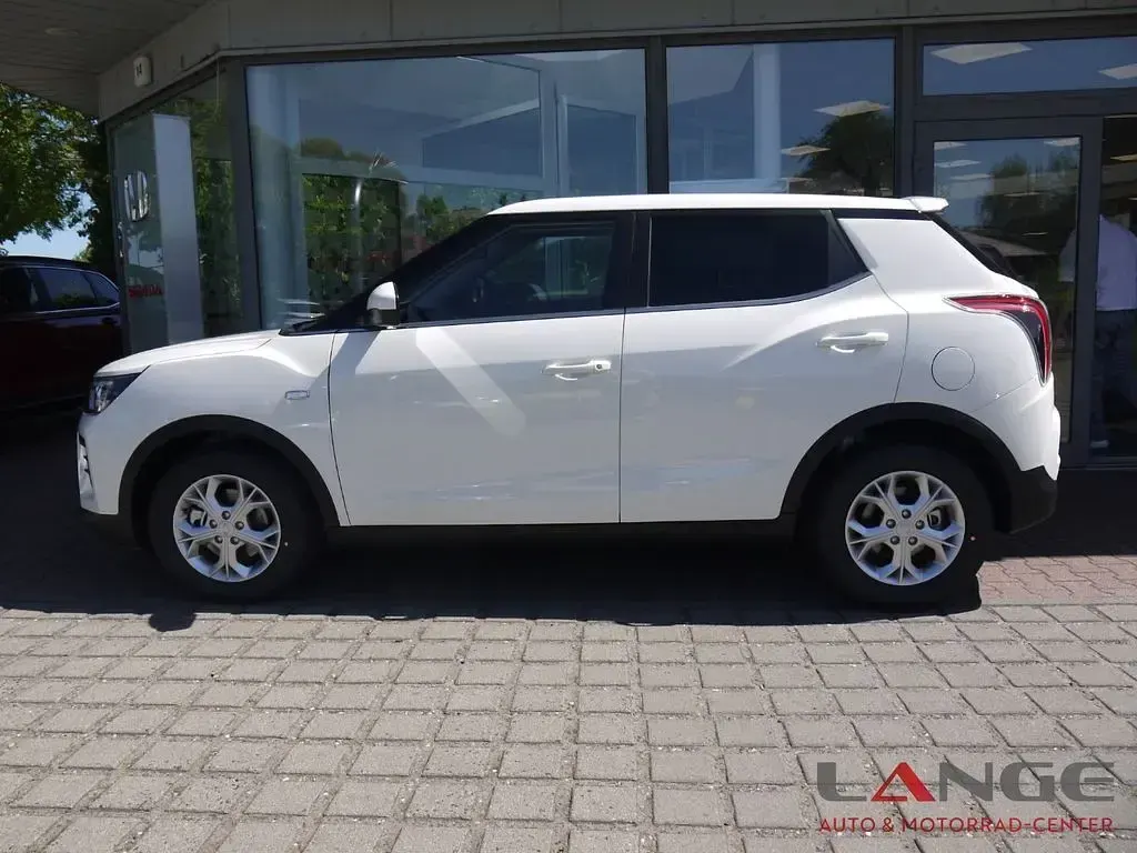 Neu SsangYong Tivoli 163 PS (119 kW) 2025 Weiß SUV