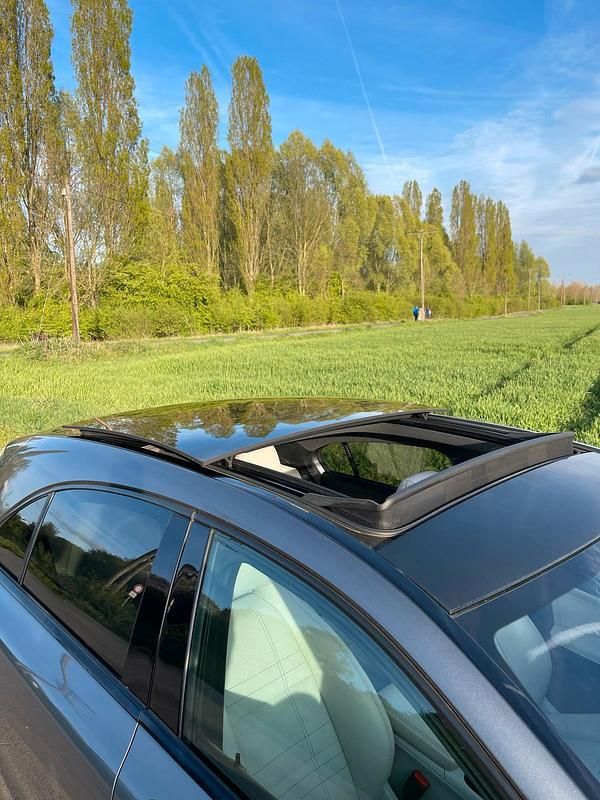 Gebraucht Mercedes A180 109 PS (80 kW) 2012 Grau Kleinwagen