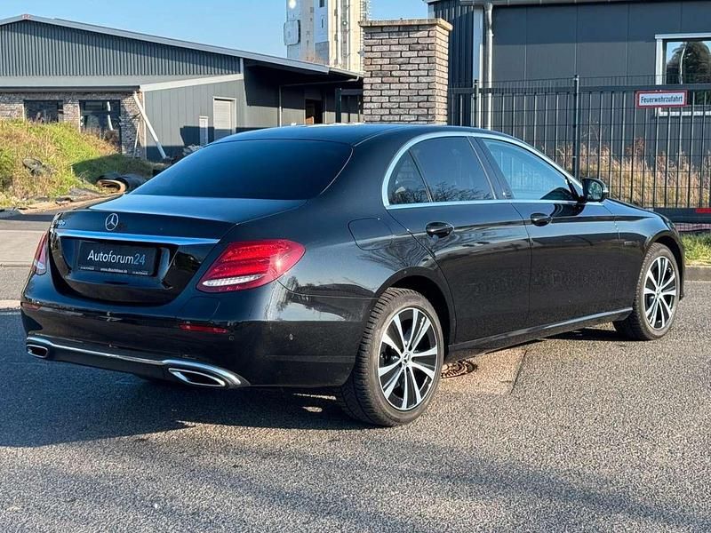 Gebraucht Mercedes E300 320 PS (235 kW) 2020 Obsidianschwarz  metalliclack Limousine
