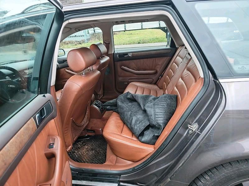 Gebraucht Audi A6 S-Line 200 PS (147 kW) 1998 Andere farben Kombi