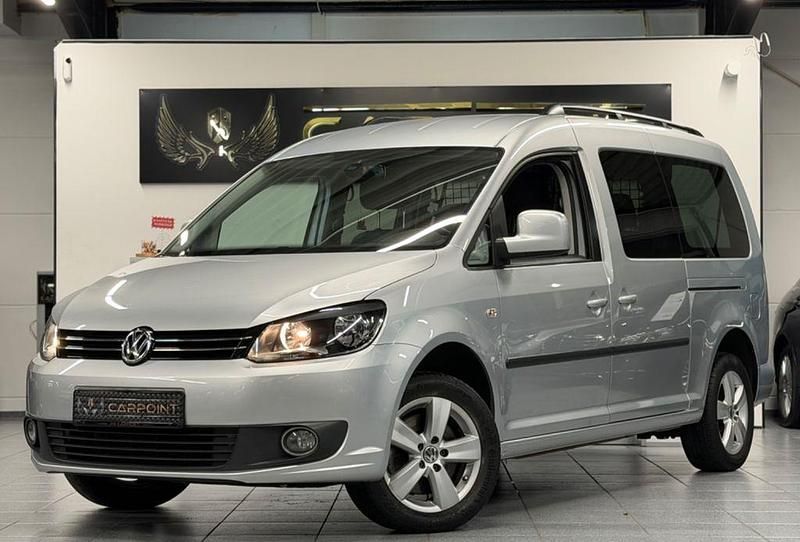 Silber Gebraucht 2015 VW Caddy Maxi Comfortline Van / Kleinbus | 16.999 € (Fairer Preis) - Bild 1/4