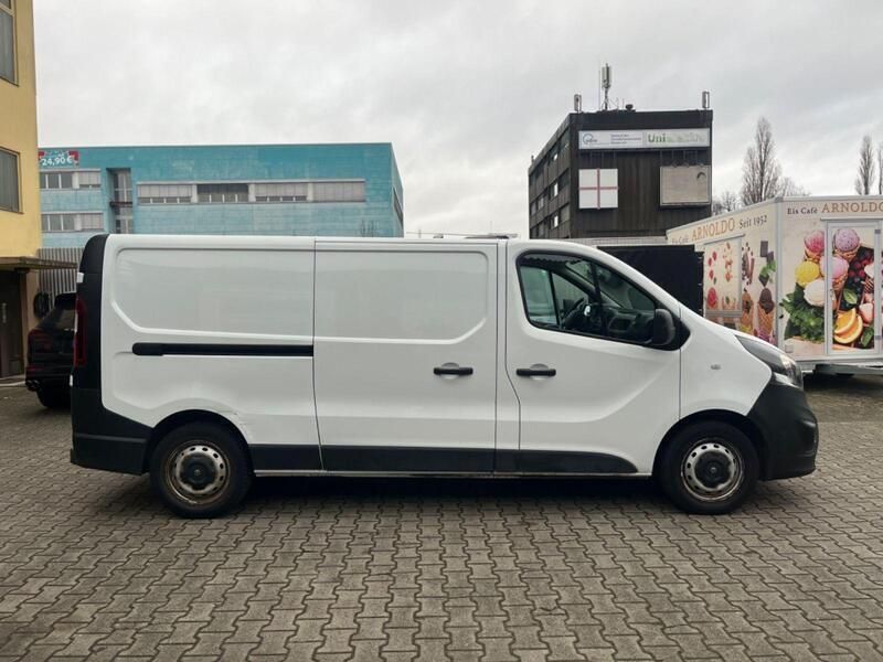 Gebraucht Opel Vivaro 120 PS (88 kW) 2019 Weiß Van / Kleinbus