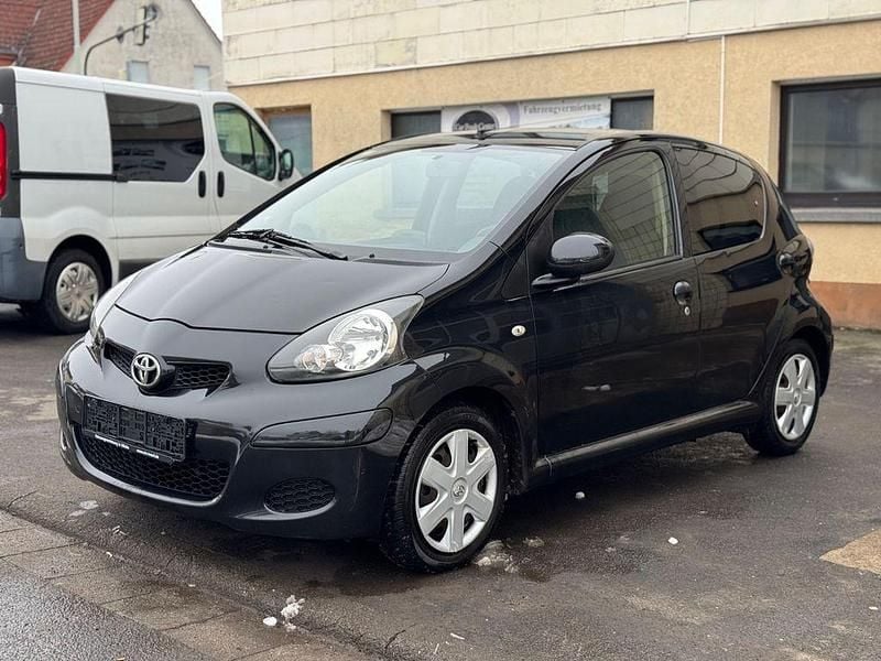 Schwarz Gebraucht 2011 Toyota Aygo Edition Kleinwagen | 1.800 € (Superpreis) - Bild 1/4