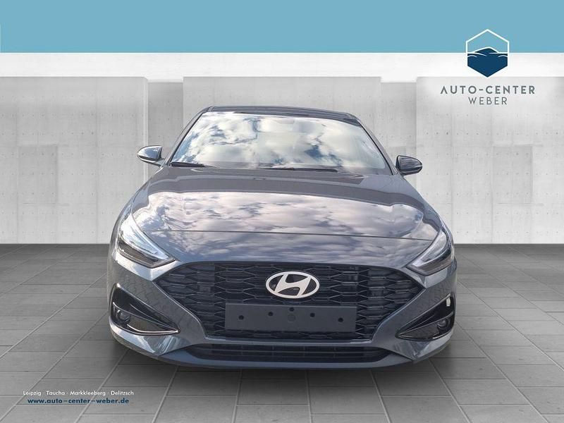 Neu Hyundai i30 Advantage 140 PS (102 kW) 2026 Ecotronic grey Limousine