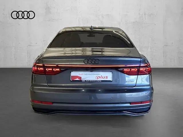 Gebraucht Audi A8 Ambiente 462 PS (339 kW) 2022 Daytonagrau perleffekt Limousine