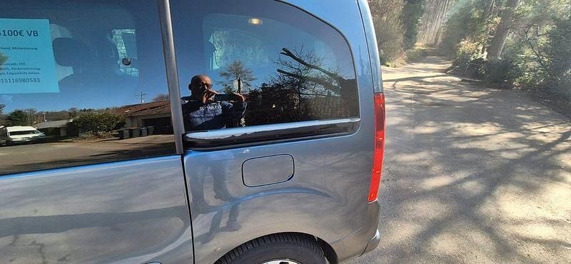 Gebraucht Peugeot Partner Tepee 109 PS (80 kW) 2008 Blau Van / Kleinbus