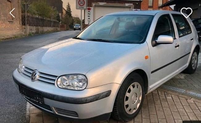 Silber Gebraucht 2000 VW Golf IV Kleinwagen | 700 € (Superpreis) - Bild 1/4
