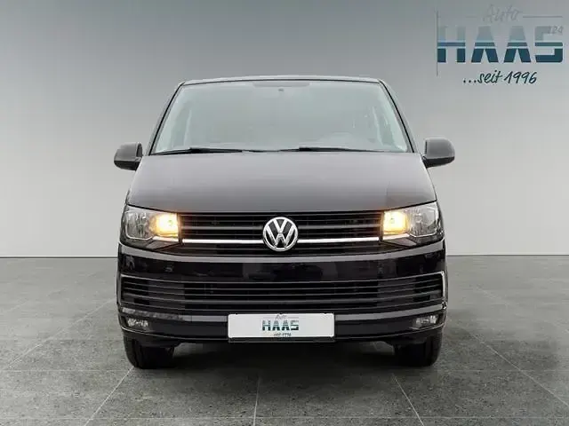 Używany VW Multivan 85 KM (62 kW) 2016 Czarny Minivan