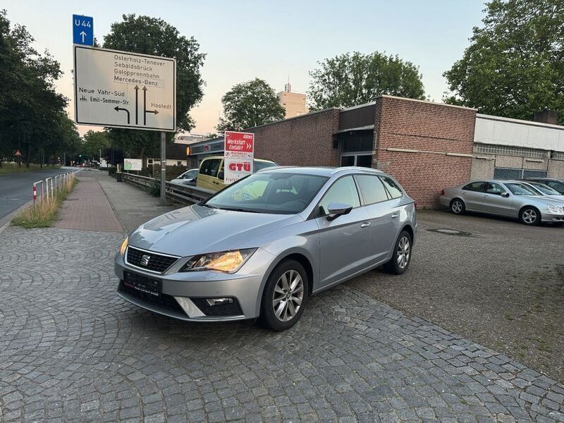 Silber Gebraucht 2019 Seat Leon ST Style Kombi | 17.400 € (Fairer Preis) - Bild 1/4