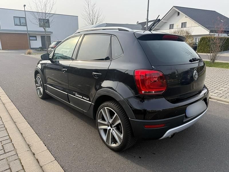 Gebraucht VW Polo Cross 105 PS (77 kW) 2011 Schwarz Kleinwagen