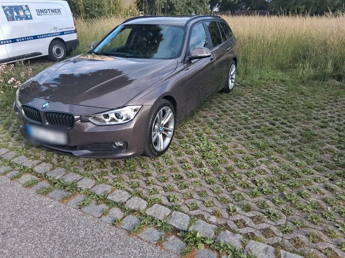 Gebraucht BMW 320 184 PS (135 kW) 2014 Braun Kombi