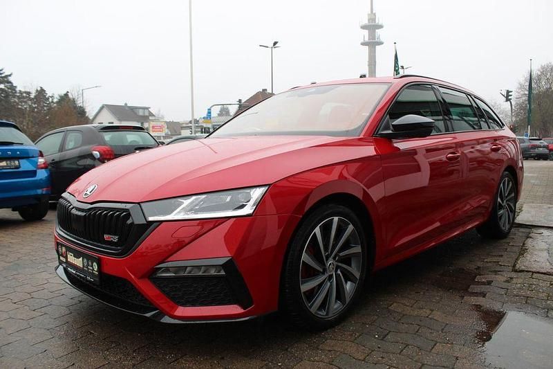 Gebraucht Skoda Octavia First Edition 245 PS (180 kW) 2021 Rot Kombi