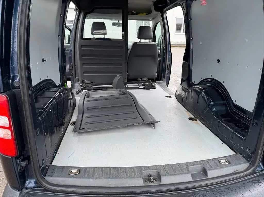 Gebraucht VW Caddy Maxi 139 PS (102 kW) 2011 Blau Van / Kleinbus