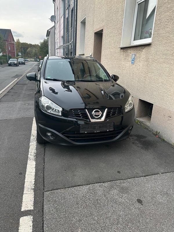 Schwarz Gebraucht 2013 Nissan Qashqai SUV | 5.200 € (Guter Preis) - Bild 1/4