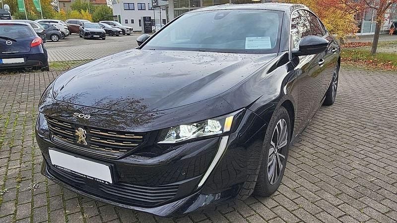 Schwarz perla nera Gebraucht 2021 Peugeot 508 Allure Limousine | 20.989 € (Guter Preis) - Bild 1/4