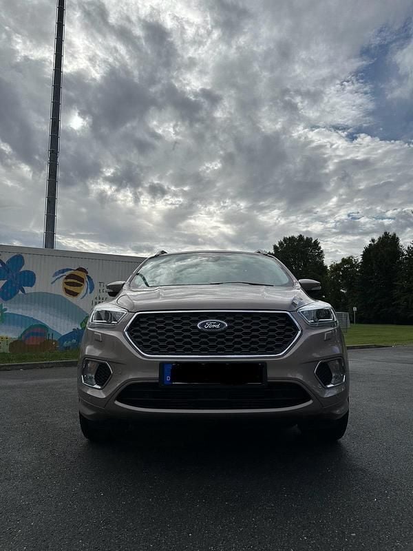Gebraucht Ford Kuga Vignale 230 PS (169 kW) 2019 Andere farben SUV