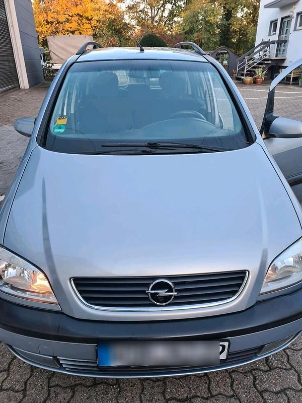 Silber Gebraucht 2000 Opel Zafira Van / Kleinbus | 2.300 € (Guter Preis) - Bild 1/4