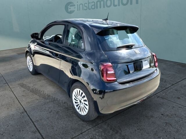 Gebraucht Fiat 500e Action 69 kW (95 PS) 2021 Schwarz Limousine
