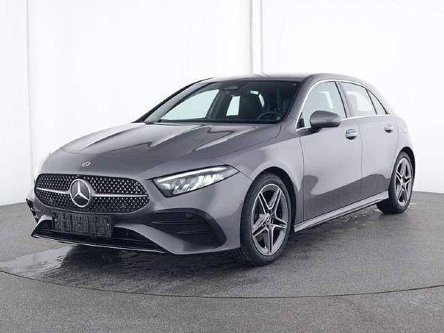 Grau Gebraucht 2024 Mercedes A180 Kleinwagen | 29.280 € (Fairer Preis) - Bild 1/4