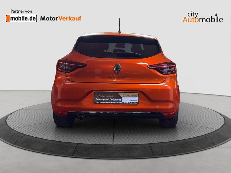 Gebraucht Renault Clio V Edition One 131 PS (96 kW) 2020 Valencia orange (metallic) Limousine