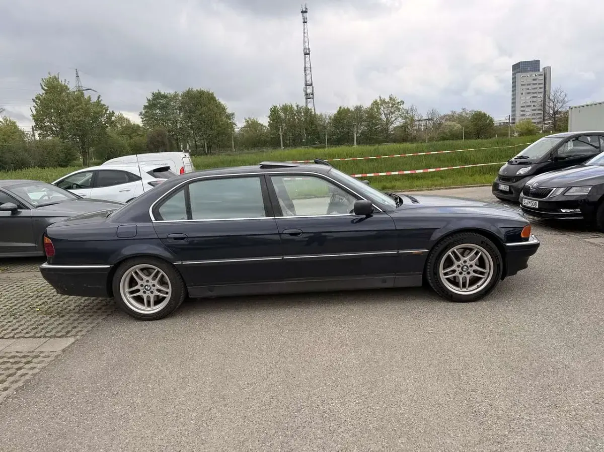 Gebraucht BMW 750L 326 PS (239 kW) 1995 Limousine