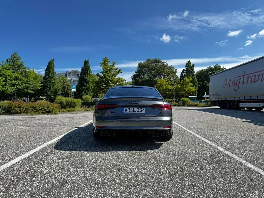 Gebraucht Audi S5 Sport 354 PS (260 kW) 2018 Grau Coupé