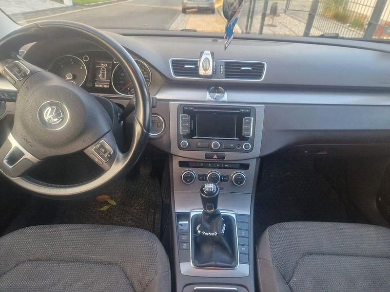 Gebraucht VW Passat Highline 140 PS (102 kW) 2013 Schwarz Kombi