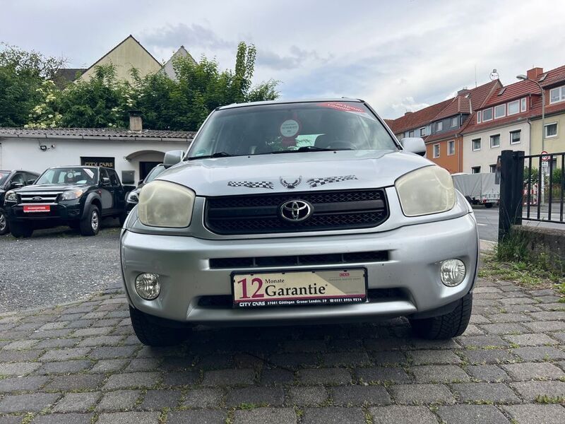Silber Gebraucht 2005 Toyota RAV4 Edition SUV | 5.990 € (Fairer Preis) - Bild 1/4