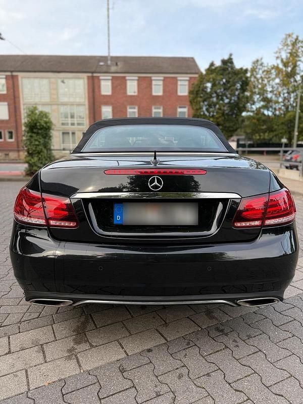 Schwarz Gebraucht 2025 Mercedes E250 Cabrio | 15.300 € - Bild 1/4