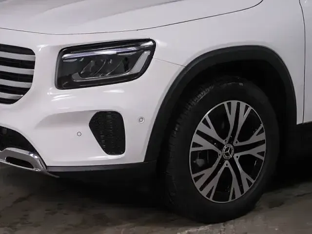 Gebraucht Mercedes GLB200 Advanced 163 PS (119 kW) 2025 Unilack polarweiß SUV