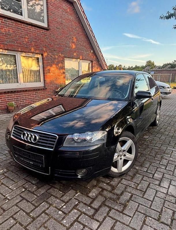 Schwarz Gebraucht 2003 Audi A3 Attraction Limousine | 1.200 € (Superpreis) - Bild 1/4