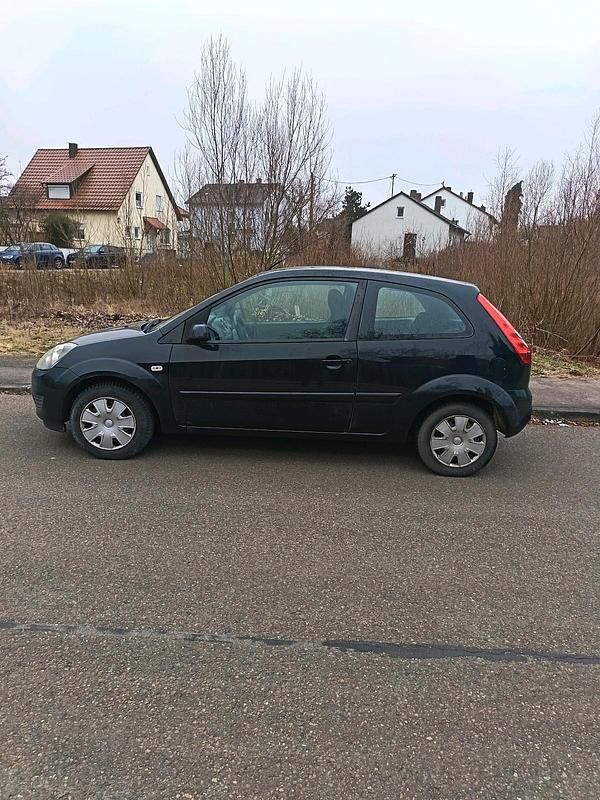 Gebraucht Ford Fiesta 60 PS (44 kW) 2008 Schwarz Kleinwagen