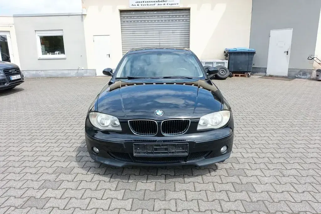 Gebraucht BMW 118 Advantage 122 PS (89 kW) 2007 Schwarz Kleinwagen