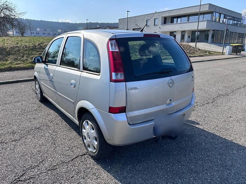 Gebraucht Opel Meriva 100 PS (73 kW) 2005 Silber Van / Kleinbus