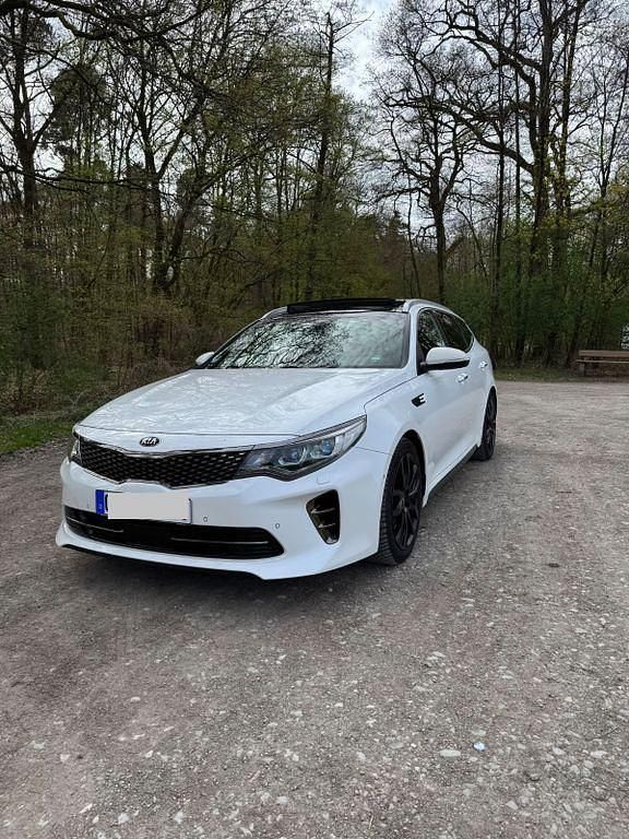 Gebraucht Kia Optima GT 245 PS (180 kW) 2018 Weiß Kombi