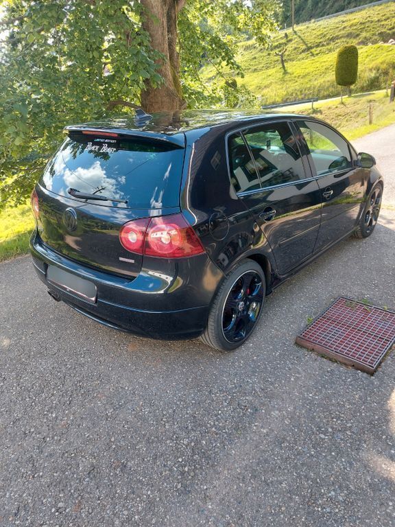Schwarz Gebraucht 2007 VW Golf V Edition Limousine | 7.200 € (Etwas zu teuer) - Bild 1/4