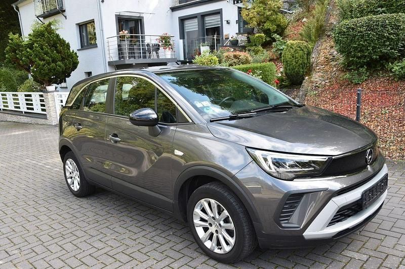 Grau Gebraucht 2021 Opel Crossland SUV | 10.999 € (Fairer Preis) - Bild 1/4