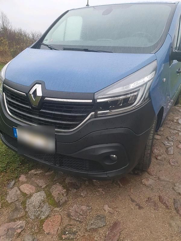 Blau Gebraucht 2020 Renault Trafic Komfort Van | 11.400 € (Superpreis) - Bild 1/4