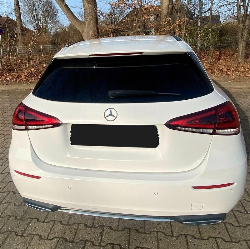 Gebraucht Mercedes A220 190 PS (139 kW) 2019 Weiß Limousine