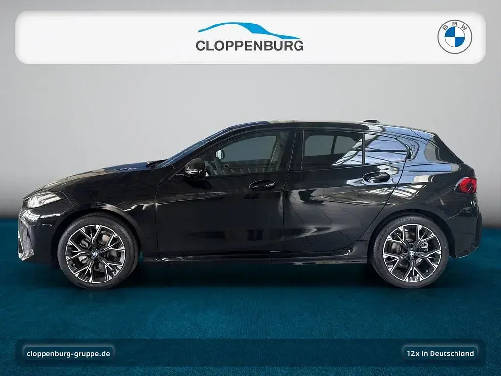 Neu BMW 120 Performance 170 PS (125 kW) 2026 Schwarz Kleinwagen