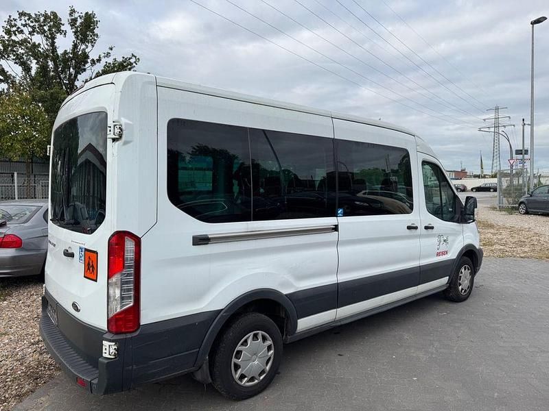 Gebraucht Ford Transit 131 PS (96 kW) 2017 Weiß Kombi