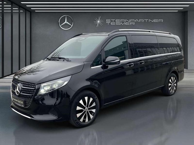 Schwarz Gebraucht 2024 Mercedes V300 Avantgarde Van / Kleinbus | 69.020 € (Guter Preis) - Bild 1/3