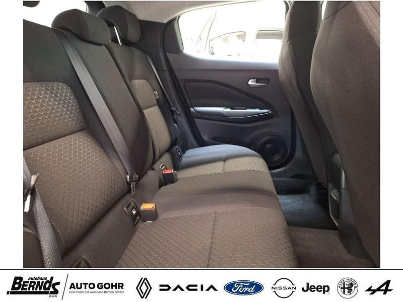 Gebraucht Nissan Juke Acenta 114 PS (83 kW) 2024 Pearl white perleffekt (qbeg) SUV