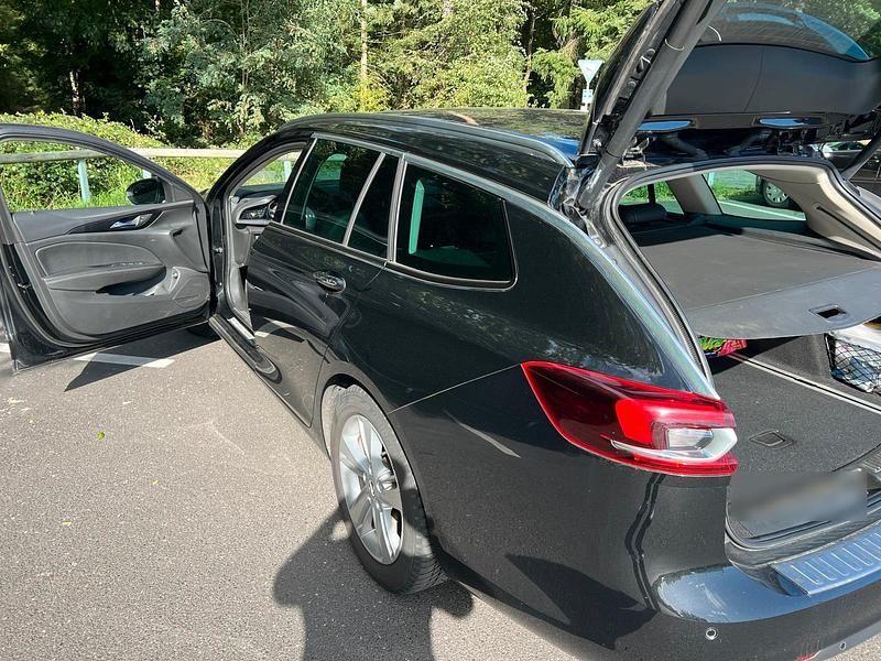 Schwarz Gebraucht 2019 Opel Insignia Kombi | 12.490 € (Fairer Preis) - Bild 1/4