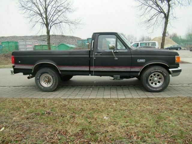 Gebraucht Ford F250 1987 Schwarz Abholung