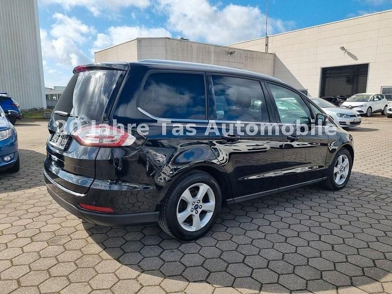 Gebraucht Ford Galaxy Titanium 209 PS (153 kW) 2016 Iridiumschwarz metallic Van / Kleinbus