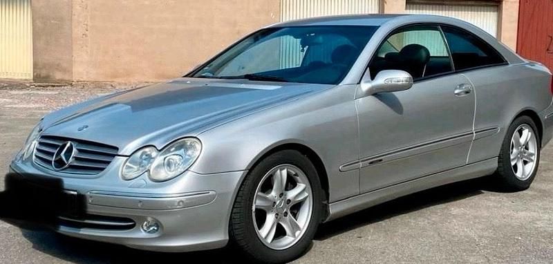 Silber Gebraucht 2002 Mercedes CLK320 Coupé | 3.950 € (Fairer Preis) - Bild 1/4