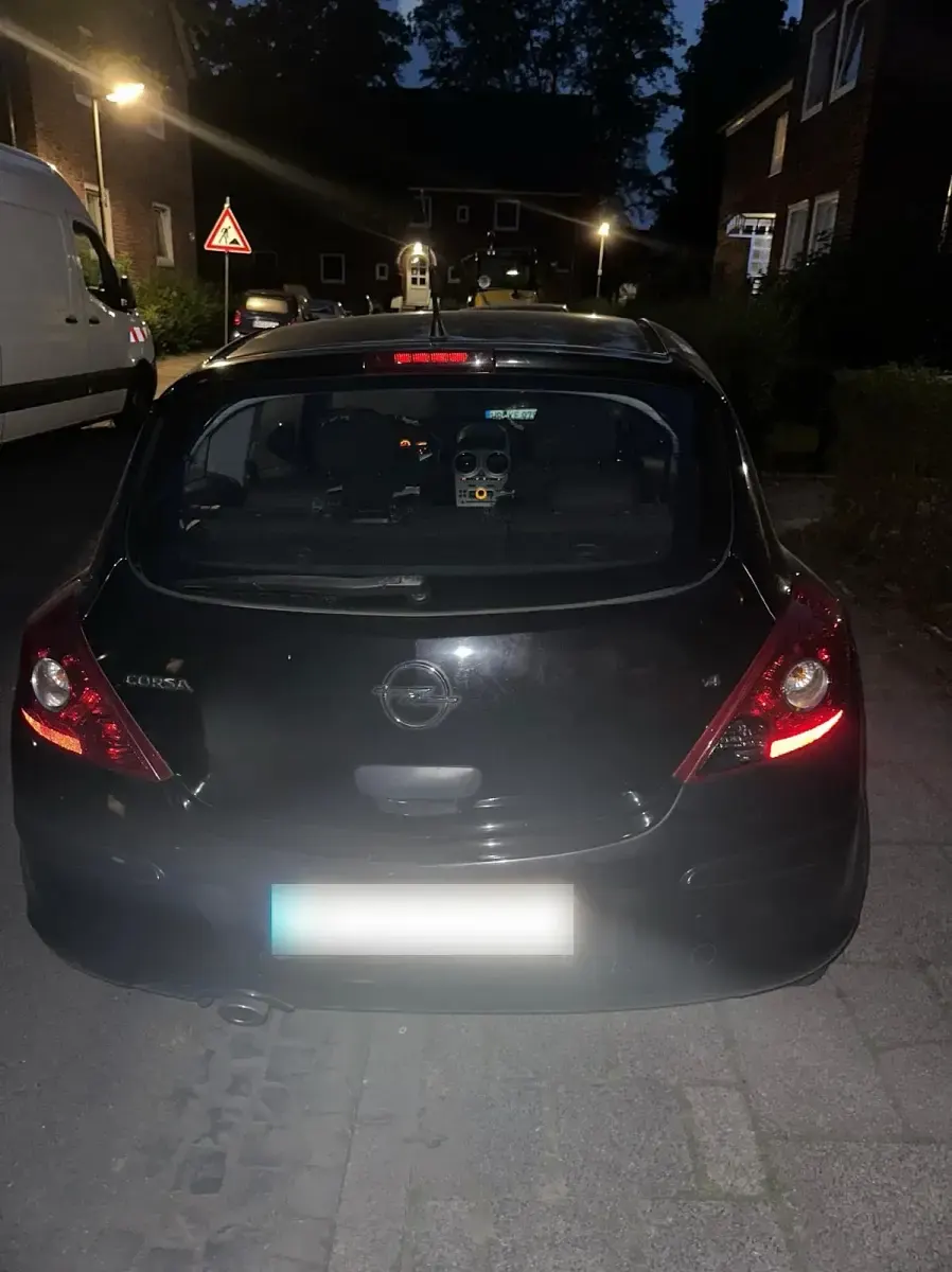Gebraucht Opel Corsa 90 PS (66 kW) 2006 Schwarz Kleinwagen