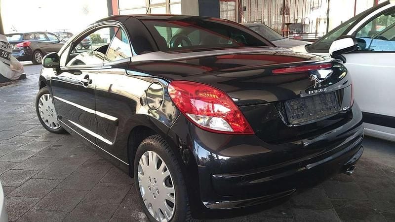 Gebraucht Peugeot 207 CC 111 PS (81 kW) 2014 Schwarz Cabrio