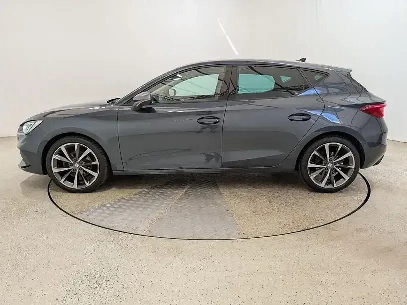 Gebraucht Seat Leon FR 150 PS (110 kW) 2022 "magnetic tech" Limousine
